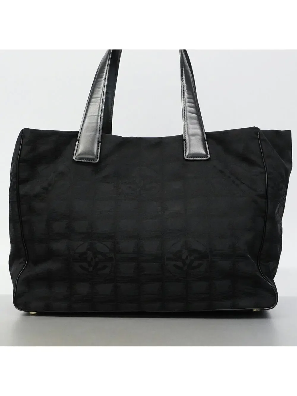 Chanel Travel Line Tote Nylon Medium #298709C52B